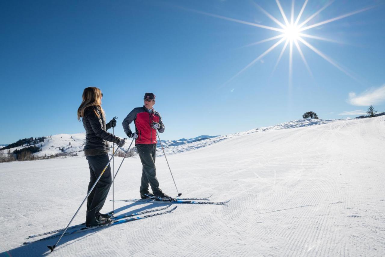 Sun Mountain Lodge Winthrop Bagian luar foto
